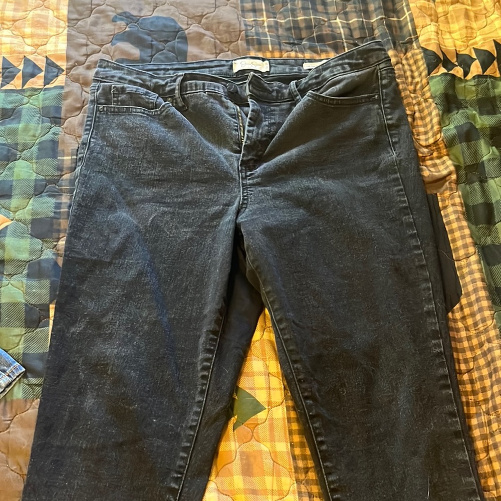 Black Skinny Jeans